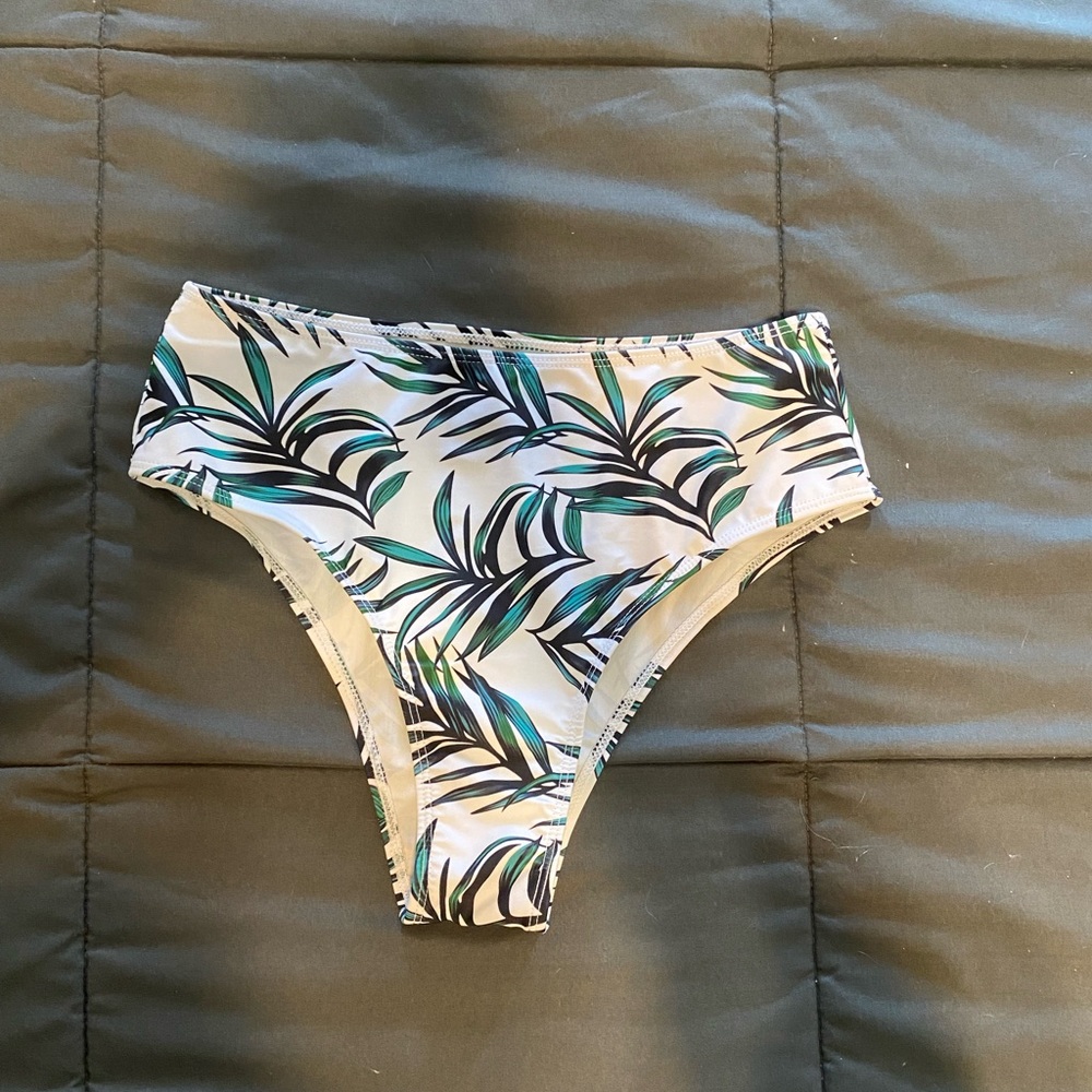 SHEIN bikini bottoms